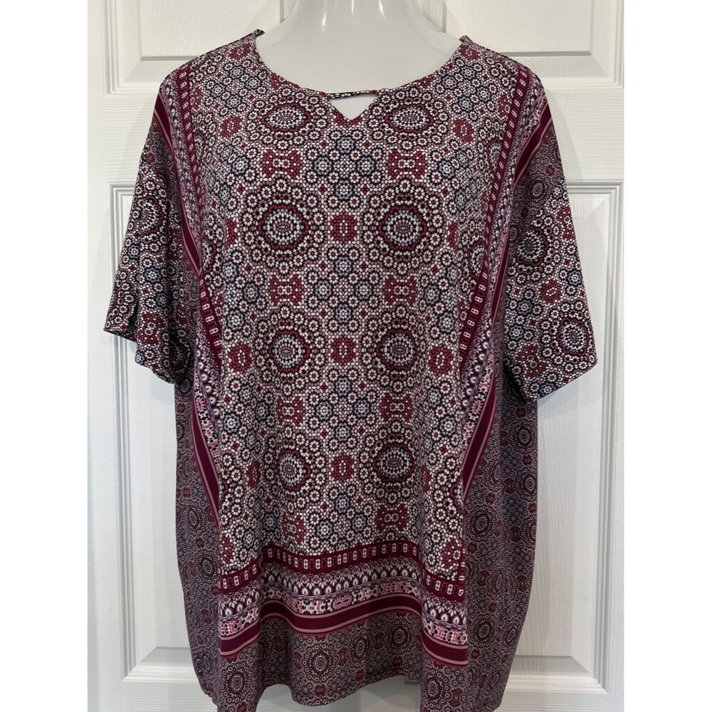 CB Established 1962 Womenโs 2X Tunic Blouse Stretch Knit Burgundy Mosaic Print